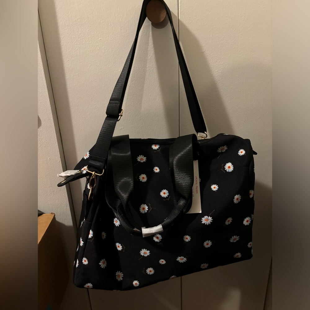 NWT black floral Alice + Olivia duffel bag - Picture 2 of 5